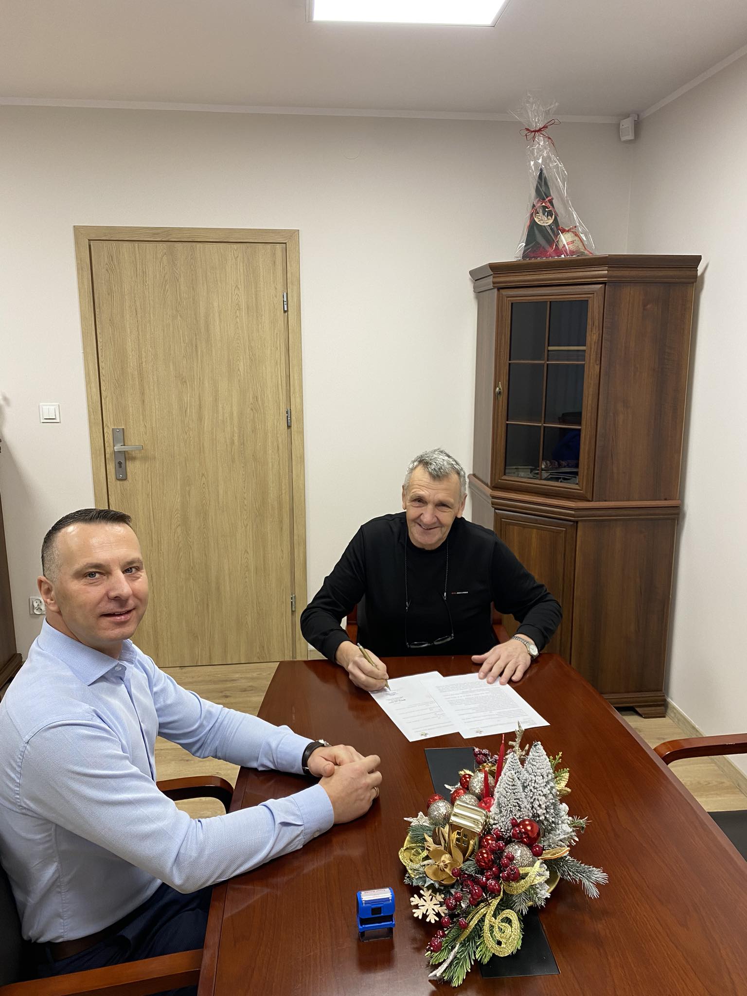 414308057 676062717976787 1584410430190865143 n